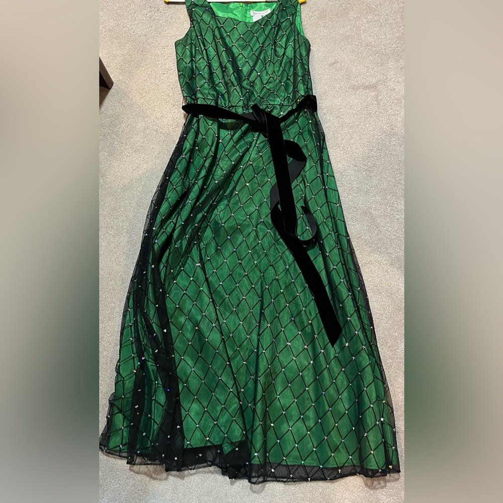 Coldwater Creek Green Dress with Black Diamond Pattern